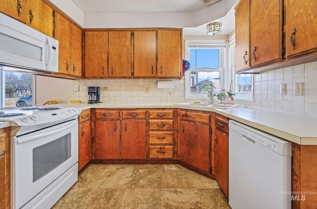 7227 Birch Lane, Nampa, ID 83687