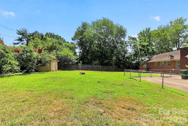 4827 Easthaven Drive, Charlotte, NC 28212