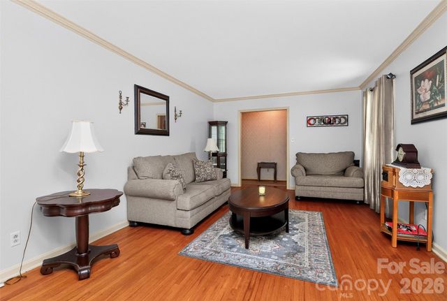 4827 Easthaven Drive, Charlotte, NC 28212