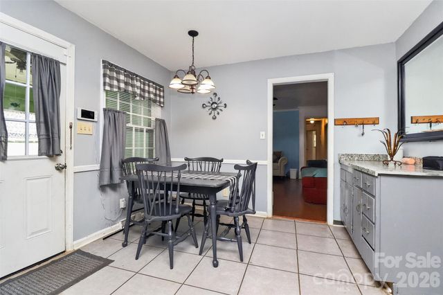 4827 Easthaven Drive, Charlotte, NC 28212