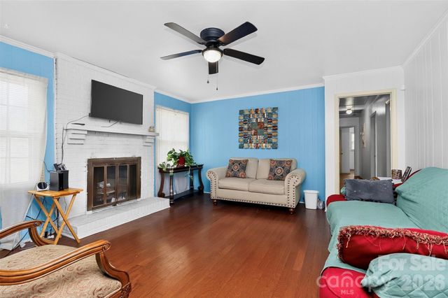 4827 Easthaven Drive, Charlotte, NC 28212