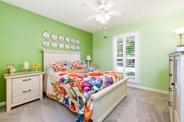 3708 E Locust Cir, Prospect, KY 40059