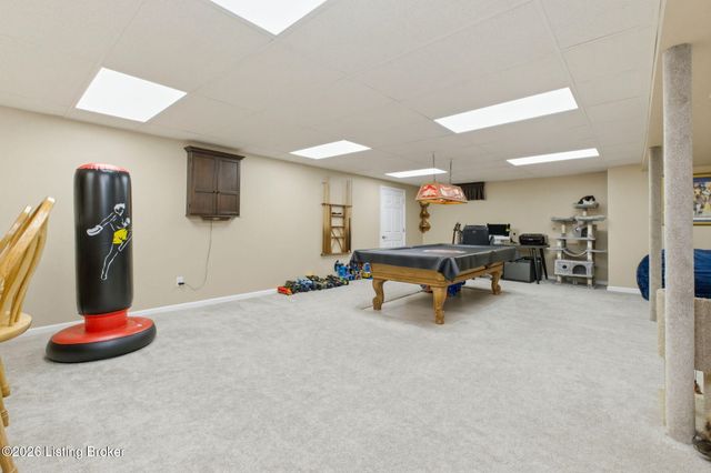 3708 E Locust Cir, Prospect, KY 40059