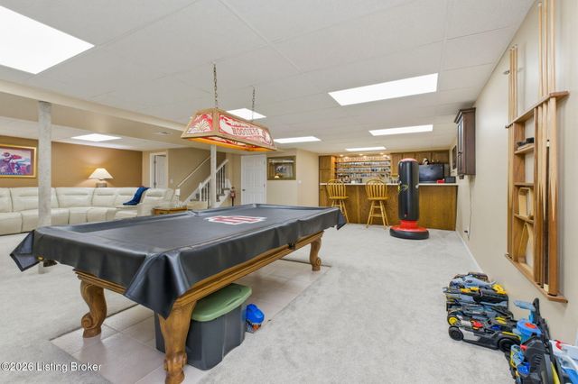 3708 E Locust Cir, Prospect, KY 40059