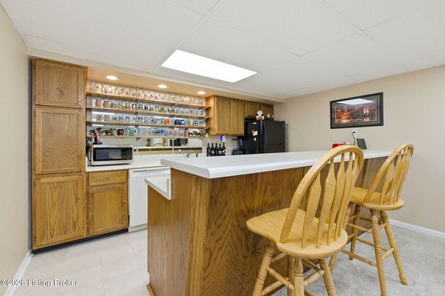 3708 E Locust Cir, Prospect, KY 40059