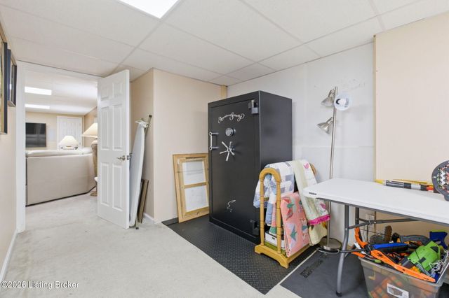 3708 E Locust Cir, Prospect, KY 40059