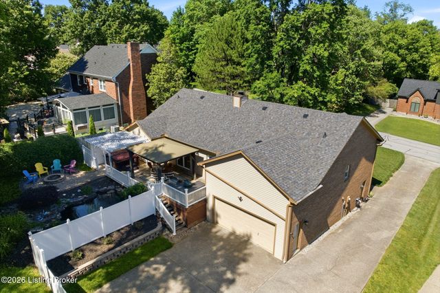 3708 E Locust Cir, Prospect, KY 40059