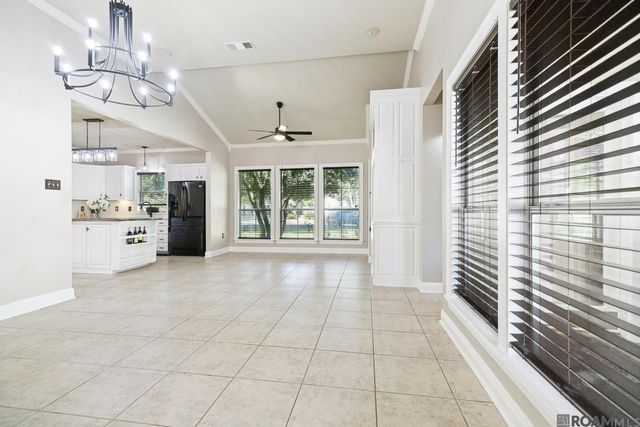 17633 Gray Moss Ave, Baton Rouge, LA 70817