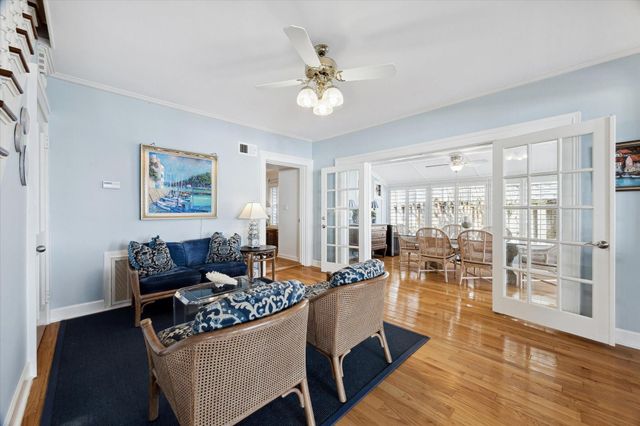 232 Garfield Street, La Porte, TX 77571