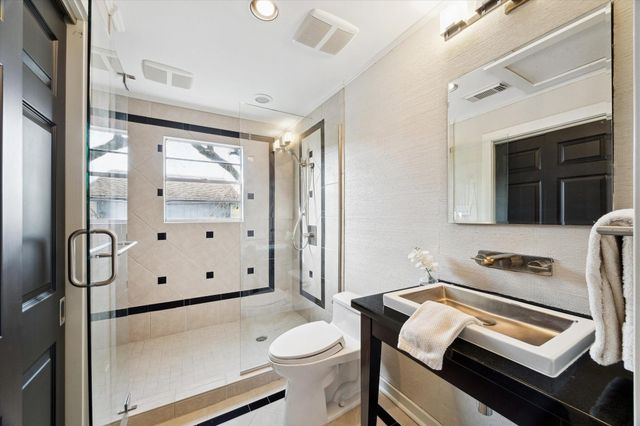 232 Garfield Street, La Porte, TX 77571