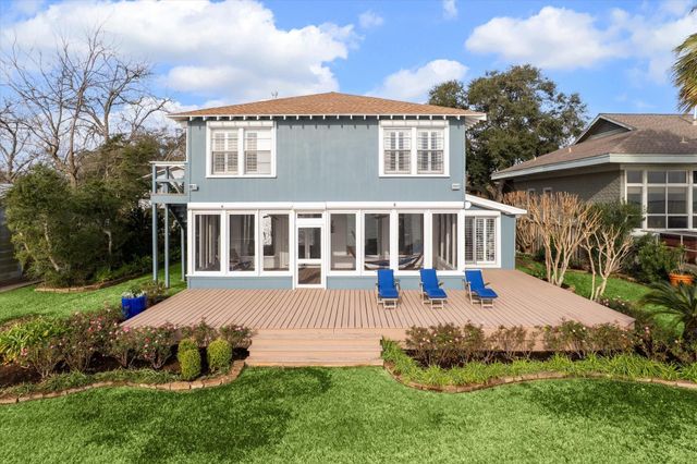 232 Garfield Street, La Porte, TX 77571