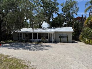 2159 10th Ave None, Vero Beach, FL 32960