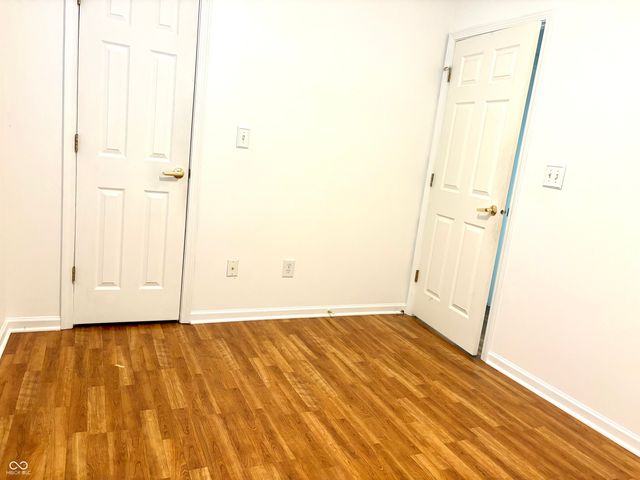 937 Ellington Circle, Greenwood, IN 46143