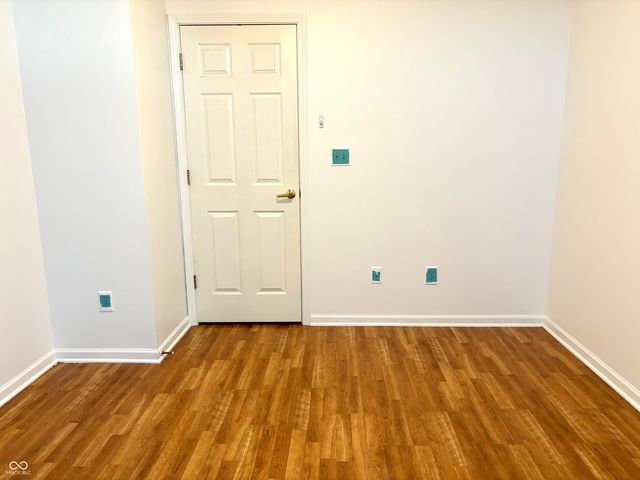 937 Ellington Circle, Greenwood, IN 46143