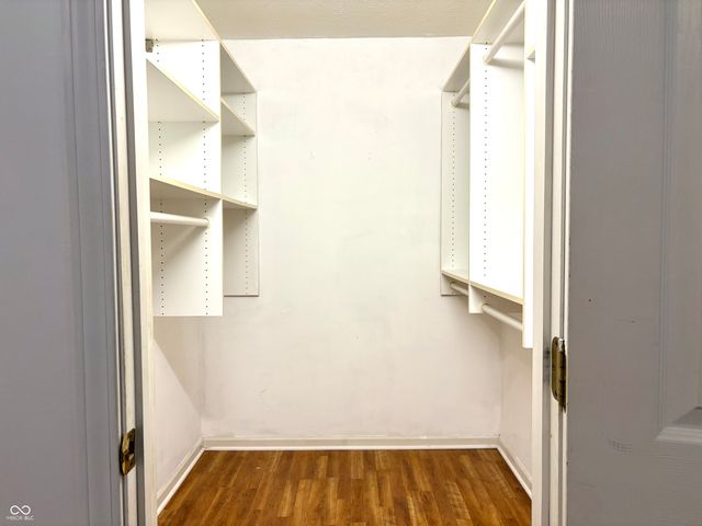 937 Ellington Circle, Greenwood, IN 46143