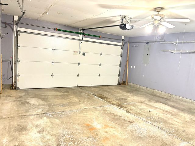 937 Ellington Circle, Greenwood, IN 46143