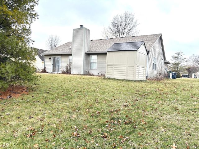 937 Ellington Circle, Greenwood, IN 46143