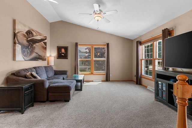 3054 SEAFARER WAY, Suamico, WI 54173