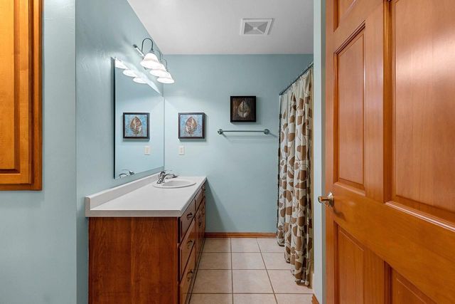 3054 SEAFARER WAY, Suamico, WI 54173