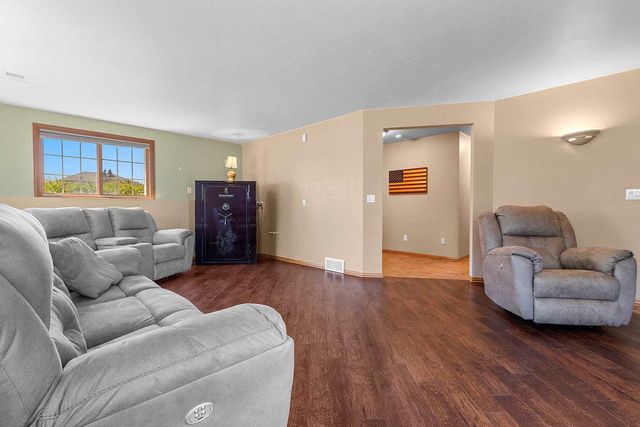 3054 SEAFARER WAY, Suamico, WI 54173