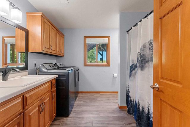 3054 SEAFARER WAY, Suamico, WI 54173