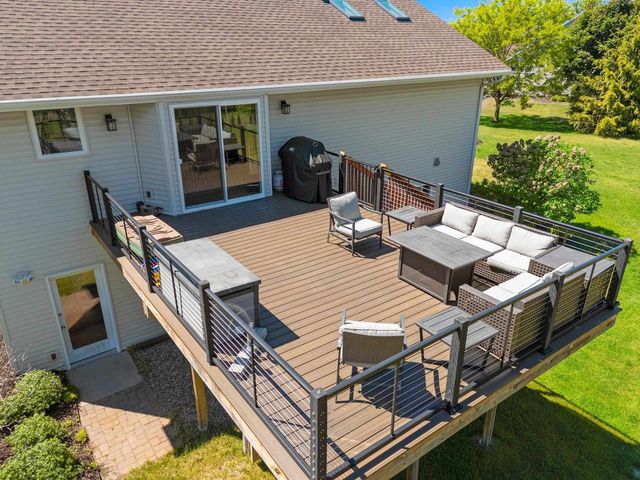 3054 SEAFARER WAY, Suamico, WI 54173