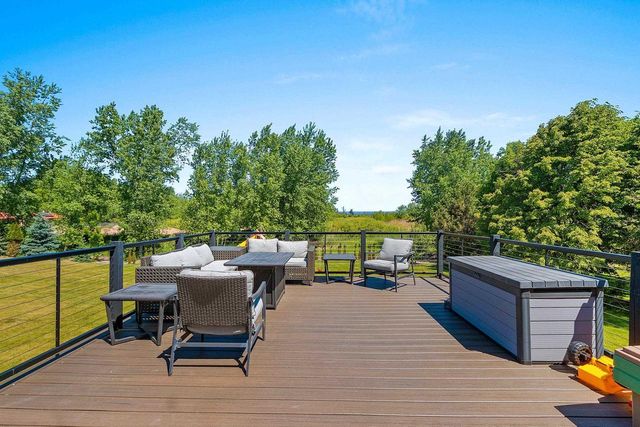 3054 SEAFARER WAY, Suamico, WI 54173