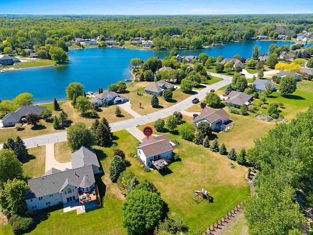 3054 SEAFARER WAY, Suamico, WI 54173