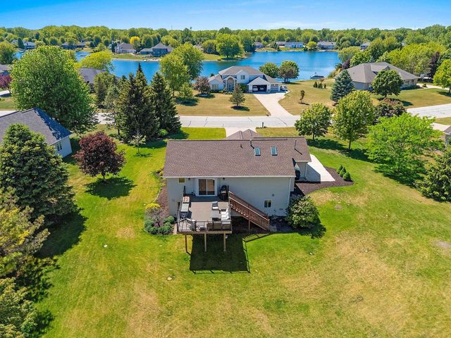3054 SEAFARER WAY, Suamico, WI 54173
