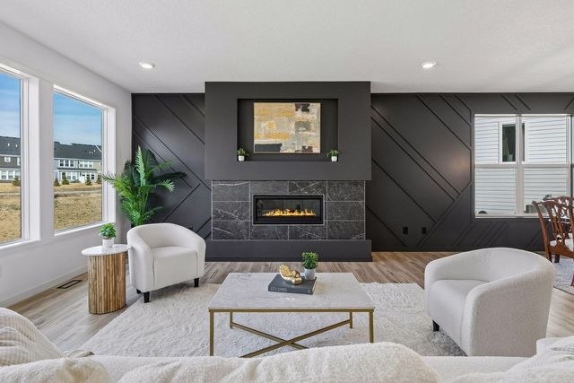 5028 Airlake Draw, Woodbury, MN 55129