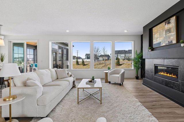 5028 Airlake Draw, Woodbury, MN 55129