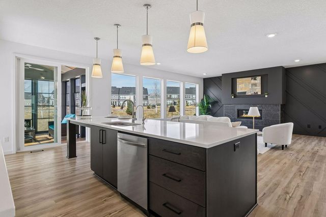 5028 Airlake Draw, Woodbury, MN 55129