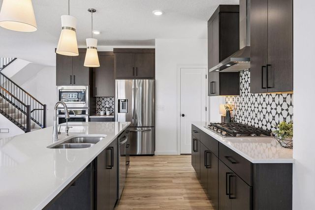 5028 Airlake Draw, Woodbury, MN 55129