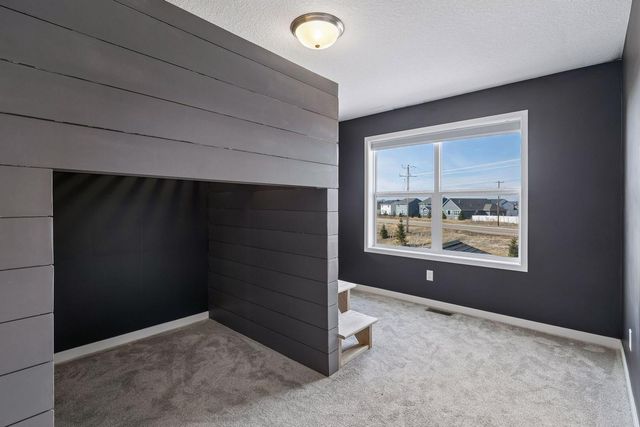 5028 Airlake Draw, Woodbury, MN 55129