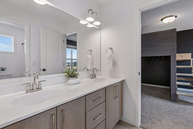 5028 Airlake Draw, Woodbury, MN 55129