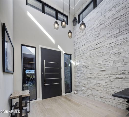 37200 N CAVE CREEK Road 1051, Scottsdale, AZ 85262