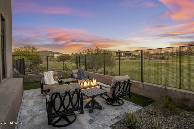 37200 N CAVE CREEK Road 1051, Scottsdale, AZ 85262