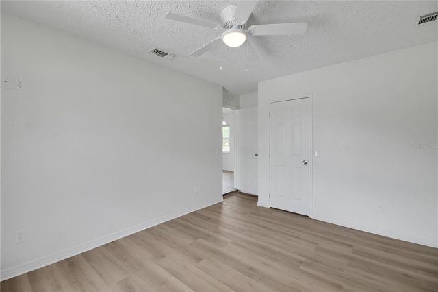 1229 PADGETT CIRCLE, Lady Lake, FL 32159
