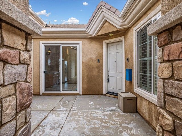 19420 Verbena Street, Apple Valley, CA 92308