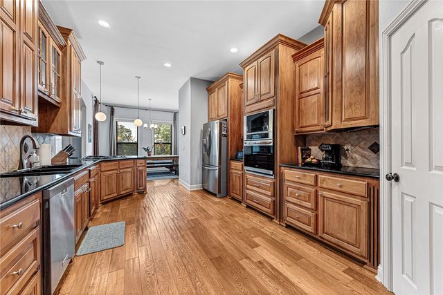 7008 W Inglewood Court, Rogers, AR 72758