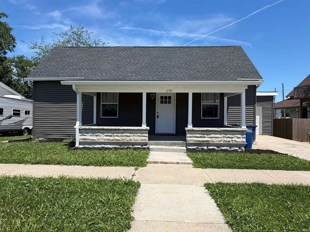 1307 19th Street, Bedford, IN 47421