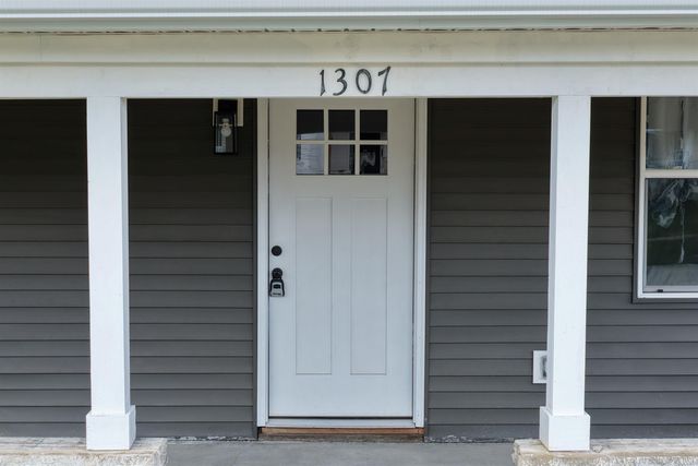 1307 19th Street, Bedford, IN 47421