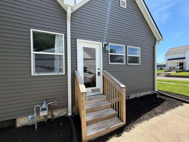 1307 19th Street, Bedford, IN 47421