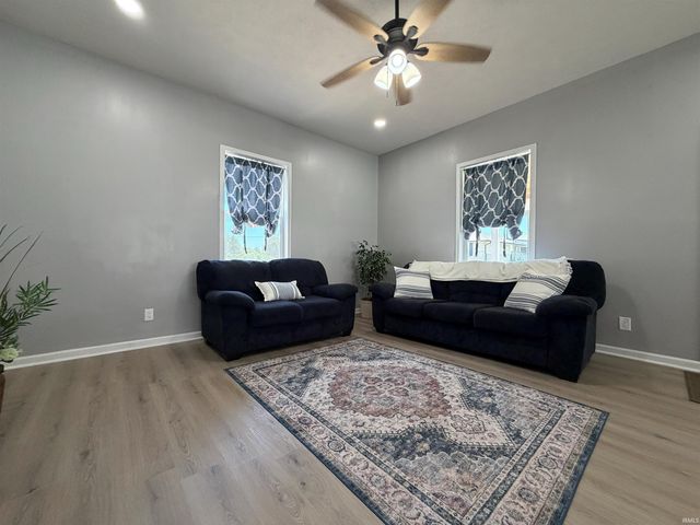 1307 19th Street, Bedford, IN 47421
