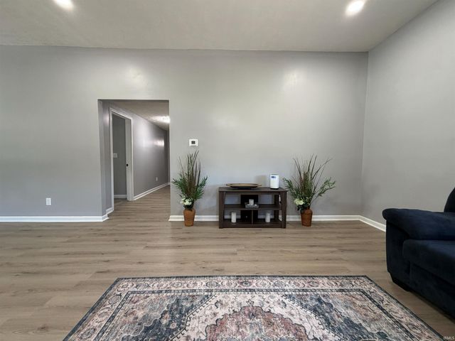 1307 19th Street, Bedford, IN 47421