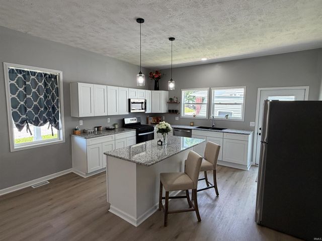 1307 19th Street, Bedford, IN 47421