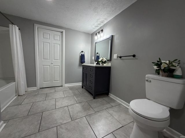 1307 19th Street, Bedford, IN 47421