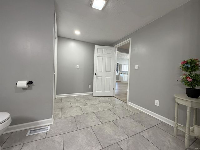 1307 19th Street, Bedford, IN 47421
