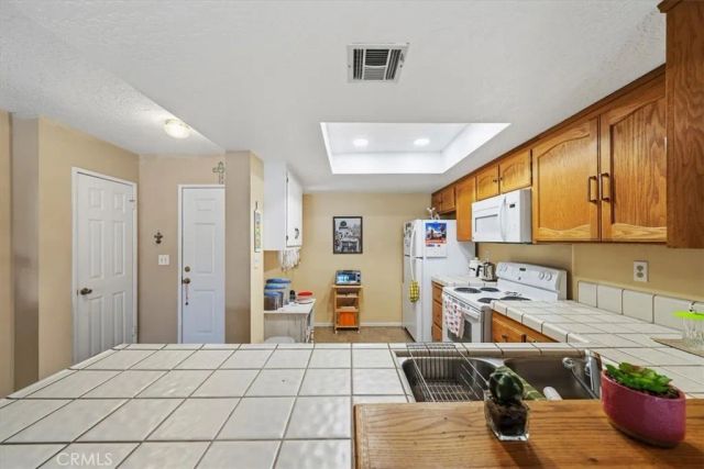 11640 Pepper, Apple Valley, CA 92308