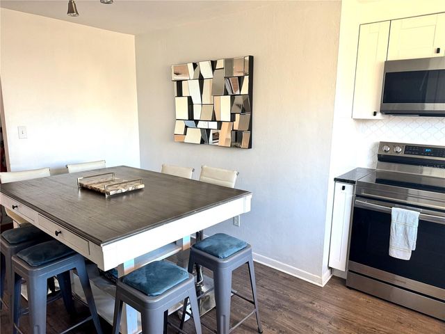 6550 3RD AVENUE S, St Petersburg, FL 33707